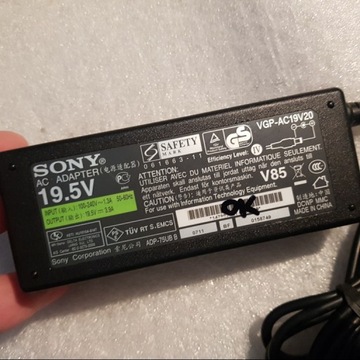 Оригинальный блок питания зарядного устройства SONY 19,5В 3,9А: VGP-AC19V20