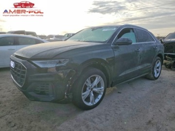 Audi Q8 2023 Audi Q8 Premium 2023 3.0 Benzyna 335KM