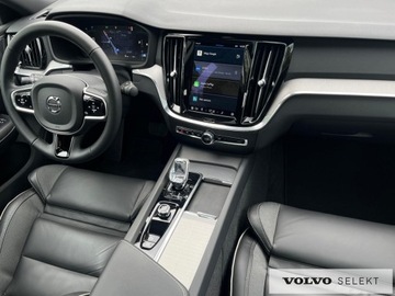 Volvo S60 III Sedan Facelifting 2.0 B4 197KM 2024 Volvo S60 FV23% B4 Plus Dark Full-LED Panorama BLI, zdjęcie 11