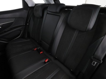 Peugeot 3008 II Crossover 1.5 BlueHDI 130KM 2018 Peugeot 3008 Automat Navi Kamera cofania, zdjęcie 16