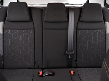 Peugeot 2008 I SUV Facelifting 1.2 PureTech 82KM 2017 Peugeot 2008 1.2 PureTech, Salon Polska, zdjęcie 9