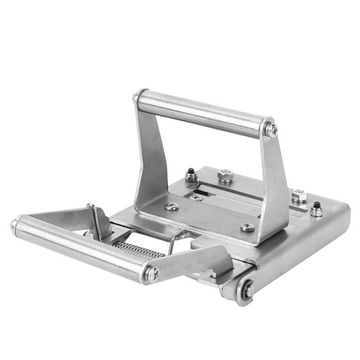 Многофункциональный ручной инструмент для обрезки стальных кромок.