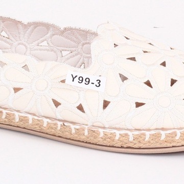 ЭЛЕГАНТНЫЕ ЖЕНСКИЕ ТЕННИСНЫЕ КРОССОВКИ С ВЫШИВКОЙ