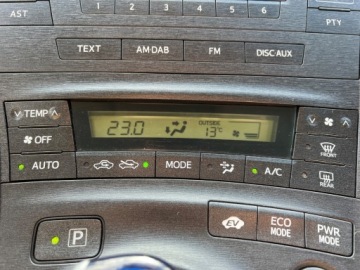 Toyota Prius III Hatchback 1.8 HSD 136KM 2010 Toyota Prius HYBRYDA 136 KONI LEDY AUTOMAT KLIMATRONIC EL.SZYBY SERIWSOWANY, zdjęcie 10