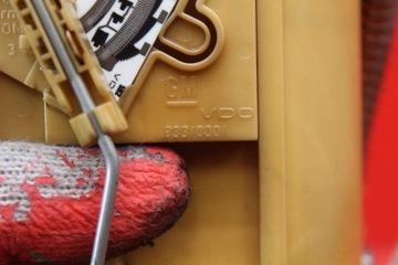 SENZOR ÚROVNI PALIVA OPEL VECTRA C 2.2 DTI 125 KM 02-05