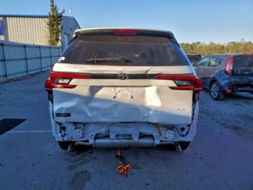 Toyota 2024 Toyota Grand Highlander Xle 2024 2.4 Benzyna 265KM, zdjęcie 2