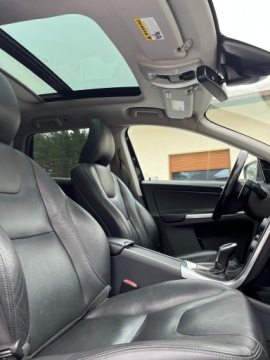 Volvo XC60 I SUV Facelifting 3.0 T6 304KM 2015 Volvo XC60 3.0 T6 304 KM AWD | Wersja Platinum | Zdalnie Odpalanie, zdjęcie 10