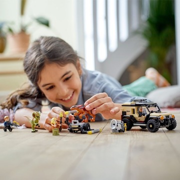 LEGO Jurassic World 76951 Transport pyroraptora i dilofozaura Prezent
