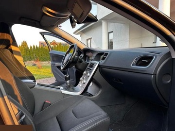 Volvo S60 II Sedan Facelifting 2.0 D3 136KM 2014 Volvo S60 D3 2.0d 136KM 2014r, zdjęcie 3