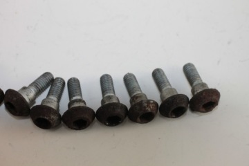 YAMAHA FZ6 04-09 БОЛТЫ ПЕРЕДНИХ ДИСКОВ