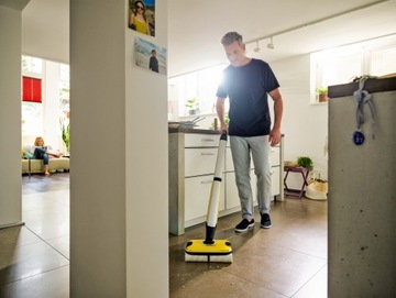 KARCHER FC 7 ВЕРТИКАЛЬНАЯ МАШИНА ЭЛЕКТРИЧЕСКАЯ ШВАБРА ПЛЮС СРЕДСТВО ДЛЯ ОЧИСТЕНИЯ ПОЛОВ RM 534