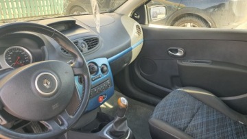 Renault Clio III Hatchback 5d 1.2 i 16V 75KM 2009 RENAULT CLIO III 1.2 16V ładny, czysty, zadbany, bezwypadkowy., zdjęcie 15