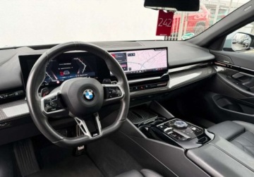 BMW Seria 5 G90-91 Touring 2.0 520d 197KM 2024 BMW Seria 5 I wlasciciel M Pro 360 Hak Gwarancja Bezwypadkowy FVAT23, zdjęcie 25