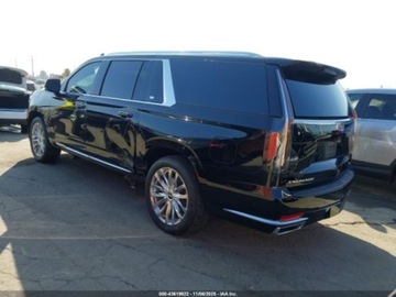 Cadillac Escalade III 2021 Cadillac Escalade Premium Luxury 2021 6.2l 6.2 Benzyna 420KM, zdjęcie 3