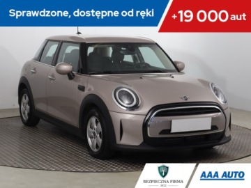 Mini Mini F56 Hatchback 3d Facelifting II Cooper 136KM 2023 MINI 5-door Copper, Salon Polska, 1. Właściciel