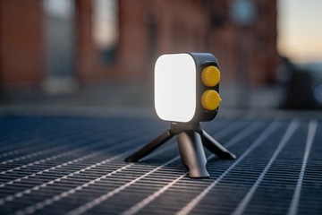 NEWELL Przenośna Lampa LED RGB Cutie Pie 2500-9900K 2000 mAh