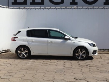 Peugeot 308 II Hatchback Facelifting 1.2 PureTech 110KM 2018 Peugeot 308 1.2 PureTech, Skóra, Navi, Klima, zdjęcie 5