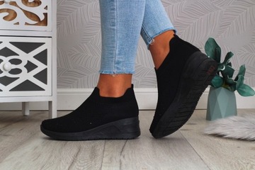 КРОССОВКИ, ЧЕРНЫЕ ЖЕНСКИЕ СПОРТИВНЫЕ ОБУВИ НА ТЕЛЕЖКЕ