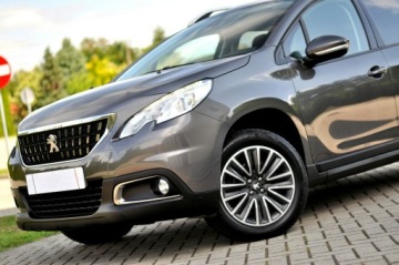 Peugeot 2008 I SUV Facelifting 1.2 PureTech 110KM 2016 Peugeot 2008 1,2 Benzyna 110Km Ledy Navi, zdjęcie 8