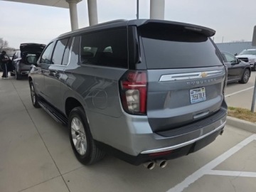 Chevrolet Suburban GMT900 2021 Chevrolet Suburban Premier 1LZ 2021 5.3 Benzyna 355KM, zdjęcie 2