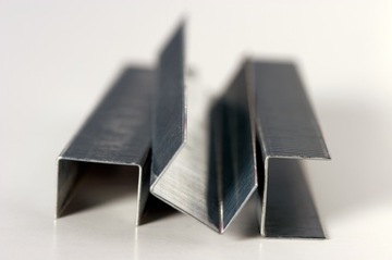 Zszywacz biurowy metalowy Leitz 25kartek + zszywki