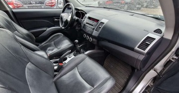 Mitsubishi Outlander II 2.0 DID DOHC 140KM 2007 Mitsubishi Outlander 2.0 di-d 140KM 4WD 7osobowy 2.0 Diesel 140KM, zdjęcie 15