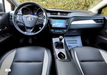 Toyota Avensis III Wagon Facelifting 2015 2.0 D-4D 143KM 2016 Toyota Avensis Fajna wersja bardzo ladna, Panorama GWARANCJA 2.0, zdjęcie 8