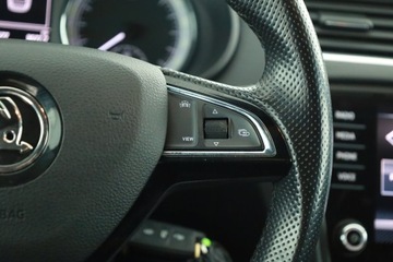 Skoda Octavia III Liftback Facelifting 1.6 TDI 115KM 2019 Skoda Octavia 1.6 TDI, Salon Polska, zdjęcie 13