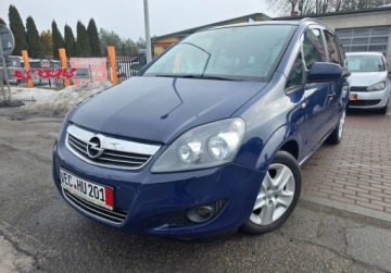 Opel Zafira C 2011 Opel Zafira 1.6Benzynasuper stan 1.6 Benzyna 105KM