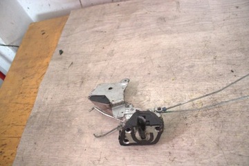 ZÁMEK DVEŘE PŘEDNÍ PRAVÝ DAIHATSU YRV