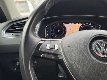 Volkswagen Tiguan Allspace SUV 2.0 TDI 150KM 2021 Volkswagen Tiguan Allspace 2.0 TDI 150 KM HighlinePodgrzewana SzybaLED Mat, zdjęcie 11