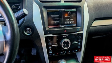 Ford Explorer V 2013 Ford Explorer 7-osobowy Automat hak 3.5 Benzyna 370KM, zdjęcie 9