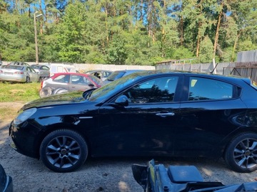 ALFA ROMEO GIULIETTA 10-20 2011 r. BŁOTNIK LEWY PRZÓD 601/B NERO PASTELLO
