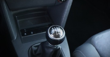 Volkswagen Touran II 2.0 TDI 140KM 2011 Volkswagen Touran (Nr.285) 2.0 TDI 7 osob Parktronik Hak Tempomat Klima Gw, zdjęcie 23