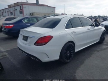 Mercedes Klasa C W205 2019 Mercedes-Benz Klasa C 2019 MERCEDES-BENZ C 300 2.0 Benzyna 255KM, zdjęcie 4