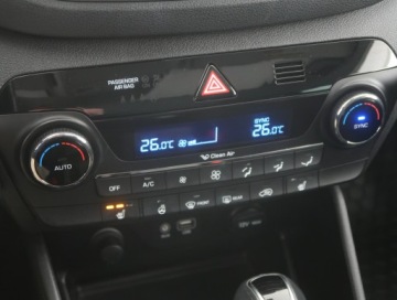 Hyundai Tucson III SUV 1.7 CRDi 141KM 2017 Hyundai Tucson 1.7 CRDi, Serwis ASO, Automat, zdjęcie 11