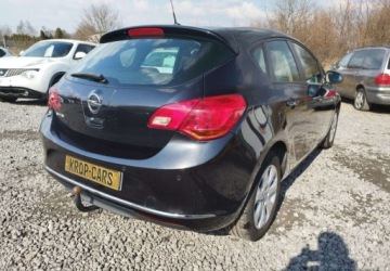 Opel Astra J GTC 1.4 100KM 2014 Opel Astra Opel Astra j 1.4 16v klima pds stan bdb gwarncja przebiegu 1.4, zdjęcie 2