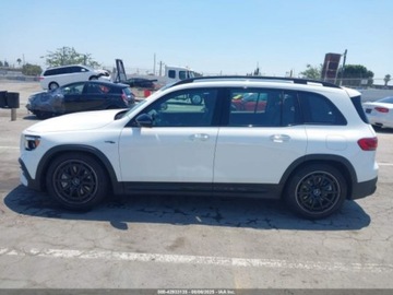 Mercedes GLB 2023 Mercedes-Benz GLB 35 AMG 4Matic 2023 2.0l 2.0 Benzyna 302KM, zdjęcie 2
