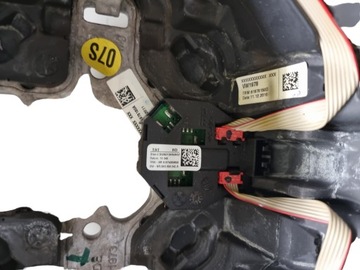 МНОГОФУНКЦИОНАЛЬНЫЙ КОЖАНЫЙ РУЛЬ 5K0959542A