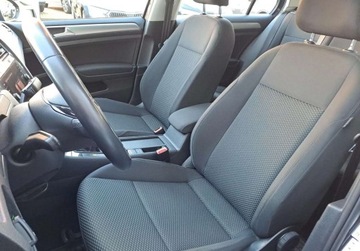 Volkswagen Golf VII Hatchback 3d Facelifting 1.0 TSI 115KM 2019 Volkswagen Golf Trendline 1.0 TSI 110 KM Salon PL ASO VAT23 Benzyna 115KM, zdjęcie 15