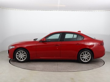 Alfa Romeo Giulia II Sedan Facelifting 2.0 Turbo 200KM 2020 Alfa Romeo Giulia 2.0 Turbo, Salon Polska, zdjęcie 2