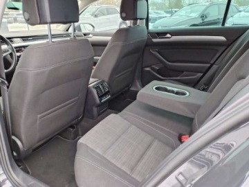 Volkswagen Passat B8 Limousine Facelifting 2.0 TDI SCR 150KM 2021 Volkswagen Passat VatMarzaVirtual CockpithakACC kameraod DealeraRata od 90, zdjęcie 12