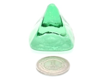 СТЕКЛЯННЫЕ ПИРАМИДЫ ОХЛАЖДАЮЩИЕ ЗЕЛЕНЫЕ КАМНИ ДЛЯ ВИСКИ НАПИТКОВ 6 ШТ.