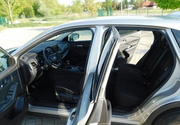 Nissan Qashqai III Crossover 1.3 DIG-T MHEV 140KM 2023 Nissan Qashqai z Gwarancja Bezwypadkowy 100 Model 2024r 1.3 Benzyna 140KM, zdjęcie 9