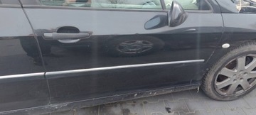 DVEŘE KOMPLETNÍ PRAVÝ PŘEDNÍ PEUGEOT 407 EXLD EVROPA