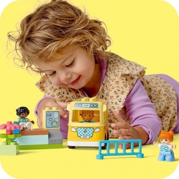 LEGO DUPLO Поездка на автобусе 10988