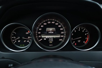 Mercedes Klasa C W204 Limuzyna 1.8 200 CGI BlueEFFICIENCY 184KM 2012 Mercedes C C 200, Salon Polska, Serwis ASO, zdjęcie 10