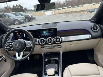Mercedes GLB 2021 Mercedes-Benz GLB 250 4Matic 2021 2.0l 2.0 Benzyna 221KM, zdjęcie 6