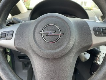 Opel Corsa D Hatchback 1.2 Twinport ECOTEC 80KM 2008 Opel Corsa 1,2-16V 80KM Klima 2010, zdjęcie 6