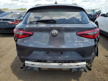 Alfa Romeo Stelvio 2018 Alfa Romeo Stelvio TI Sport 2018 2.0l 2.0 Benzyna 280KM, zdjęcie 2